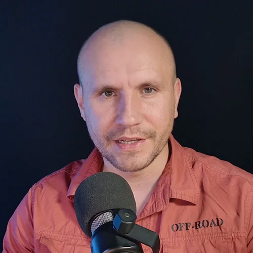 Александр Сухов